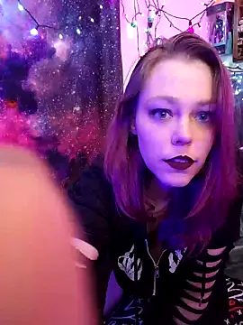 Snapshot of EverlyEster chatting on January 2025 10:19:01 AM EverlyEster online show from January 2025 10:19:01 AM