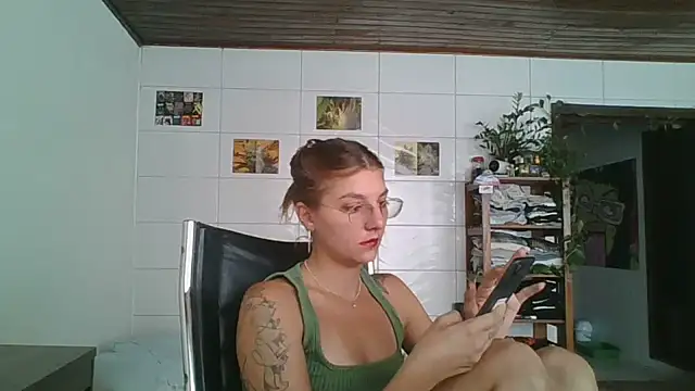 SweetyBabyDemon online show from February 2026 03:43:01 PM