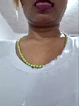 Snapshot of gatadeojosclaros chatting on October 2025 02:45:01 AM gatadeojosclaros online show from October 2025 02:45:01 AM
