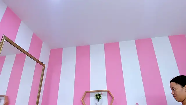 ISABELLA 020 online show from February 2026 12:20:01 PM