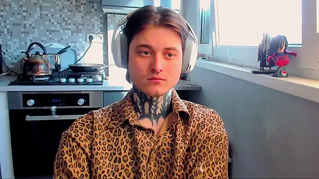  torfin  online show from April 2026 06:05:02 AM