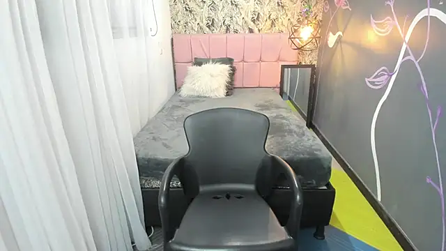 EmmaaEvans  online show from January 2025 11:51:02 AM