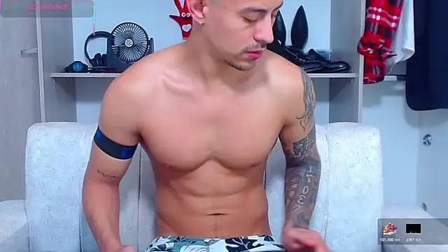 Tristan-bm online show from November 2025 01:01:02 PM