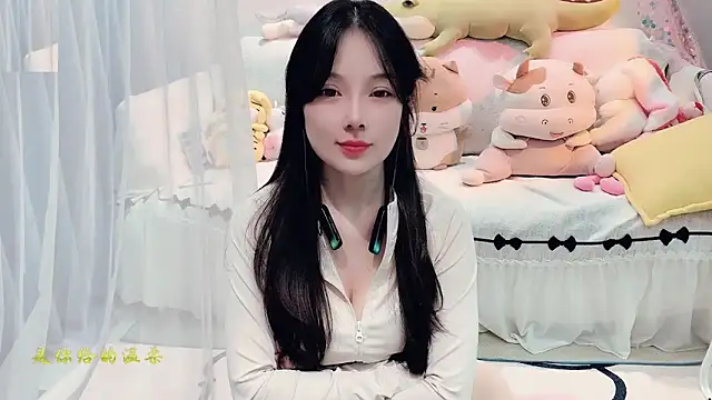 Snapshot of AKiKi711 chatting on September 2025 04:34:01 PM AKiKi711 online show from September 2025 04:34:01 PM