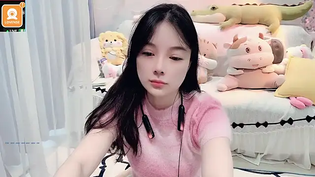 Snapshot of AKiKi711 chatting on October 2025 04:21:01 AM AKiKi711 online show from October 2025 04:21:01 AM