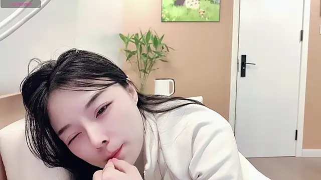 Snapshot of AKiKi711 chatting on February 2026 02:43:02 PM AKiKi711 online show from February 2026 02:43:02 PM