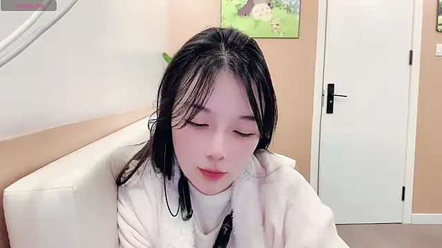 Snapshot of AKiKi711 chatting on February 2026 04:35:01 PM AKiKi711 online show from February 2026 04:35:01 PM