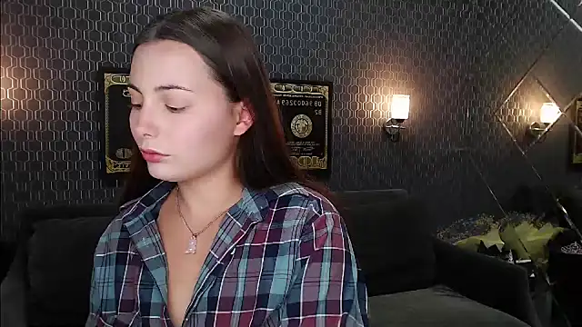 Snapshot of _extraterrestrial_ chatting on January 2025 06:23:02 PM  extraterrestrial  online show from January 2025 06:23:02 PM