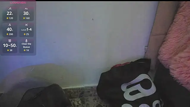 Snapshot of Kylie2211 chatting on February 2026 02:54:01 AM Kylie2211 online show from February 2026 02:54:01 AM