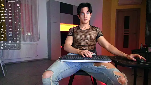Snapshot of ChristianLevine_ chatting on May 2026 06:21:02 AM ChristianLevine online show from May 2026 06:21:02 AM