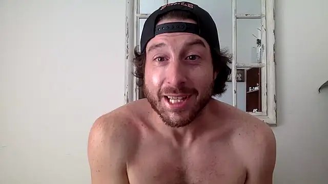 Snapshot of sirchubster chatting on February 2025 10:14:02 PM sirchubster online show from February 2025 10:14:02 PM