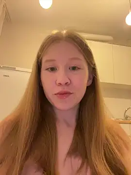 Snapshot of Eva_Weyne chatting on July 2026 11:07:01 PM Eva Weyne online show from July 2026 11:07:01 PM