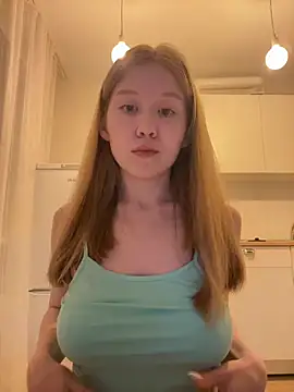 Snapshot of Eva_Weyne chatting on July 2026 09:28:02 PM Eva Weyne online show from July 2026 09:28:02 PM