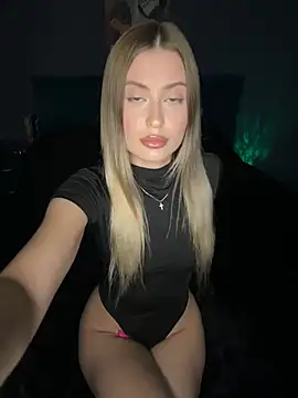 Sweet  Milly online show from December 2024 02:38:02 PM