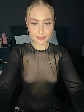 Sweet  Milly online show from February 2025 05:50:01 PM