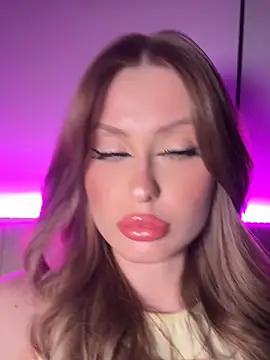 Sweet  Milly online show from March 2026 06:59:02 PM