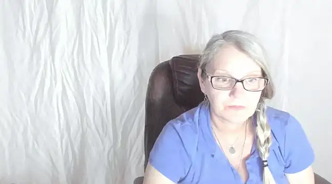 irinamaux online show from February 2025 12:03:02 PM