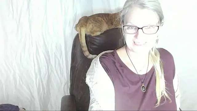 irinamaux online show from February 2025 11:14:02 AM