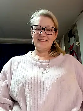 Snapshot of irinamaux chatting on May 2026 04:20:01 AM irinamaux online show from May 2026 04:20:01 AM