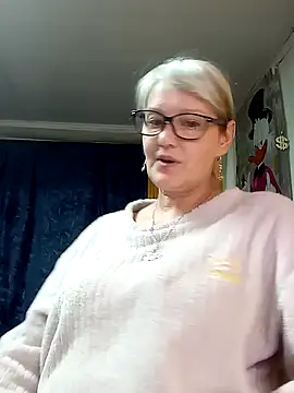 Snapshot of irinamaux chatting on May 2026 04:35:02 PM irinamaux online show from May 2026 04:35:02 PM
