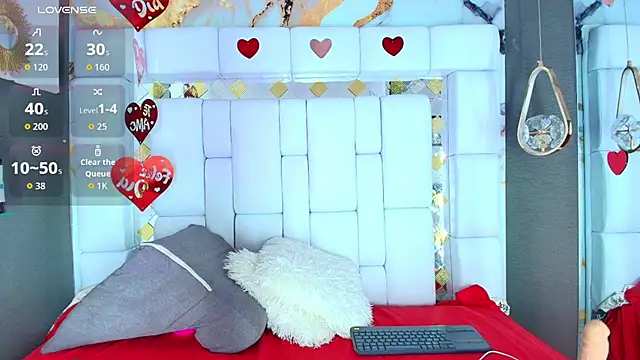 emily madrid online show from September 2025 05:53:02 AM