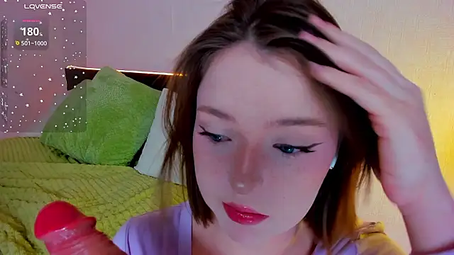 Snapshot of lexxxxxxi chatting on February 2026 06:44:02 PM lexxxxxxi online show from February 2026 06:44:02 PM