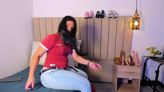 Sofi Perez  online show from March 2025 11:19:01 AM