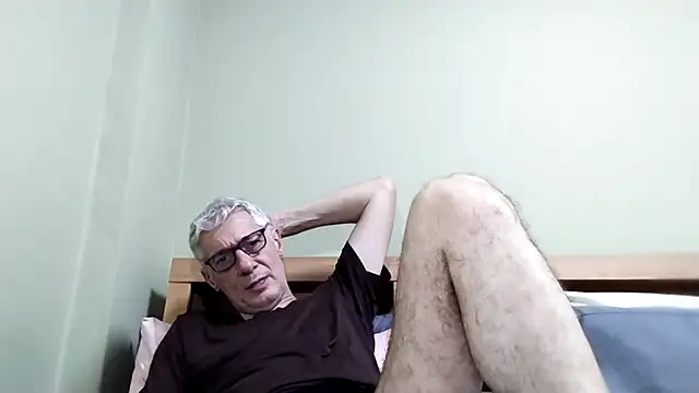 Snapshot of BIGUNCUTHARDCOCK chatting on October 2025 12:34:02 PM BIGUNCUTHARDCOCK online show from October 2025 12:34:02 PM