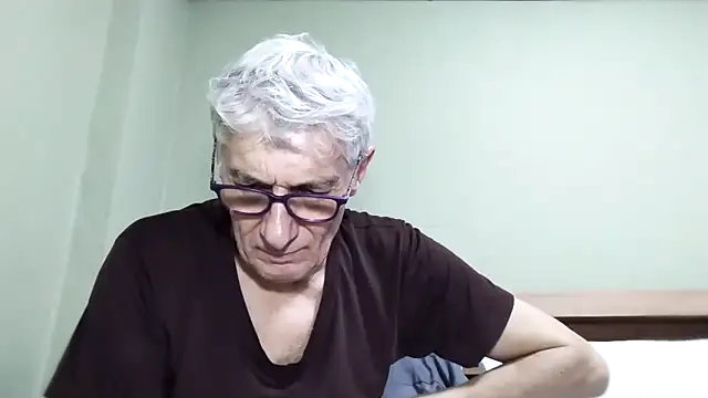 Snapshot of BIGUNCUTHARDCOCK chatting on November 2025 01:55:02 PM BIGUNCUTHARDCOCK online show from November 2025 01:55:02 PM