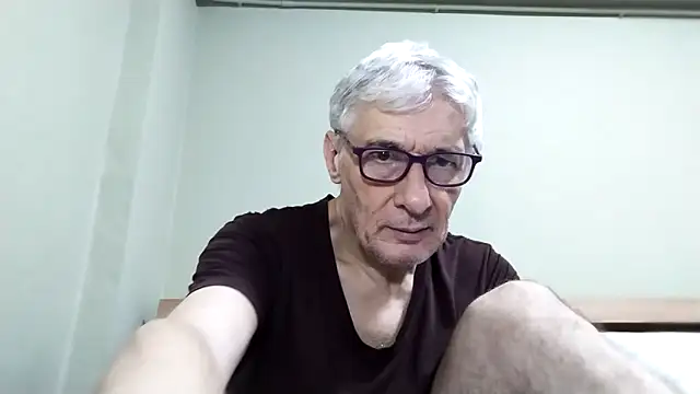 Snapshot of BIGUNCUTHARDCOCK chatting on November 2025 01:23:01 PM BIGUNCUTHARDCOCK online show from November 2025 01:23:01 PM