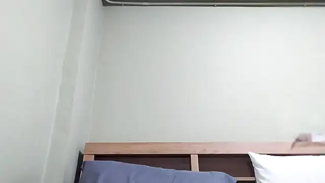 Snapshot of BIGUNCUTHARDCOCK chatting on December 2025 12:29:01 AM BIGUNCUTHARDCOCK online show from December 2025 12:29:01 AM