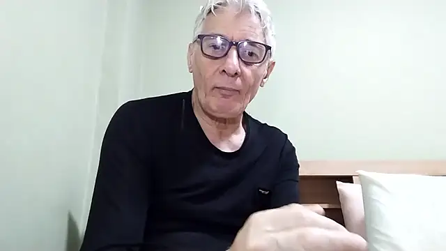 Snapshot of BIGUNCUTHARDCOCK chatting on January 2026 02:38:02 AM BIGUNCUTHARDCOCK online show from January 2026 02:38:02 AM