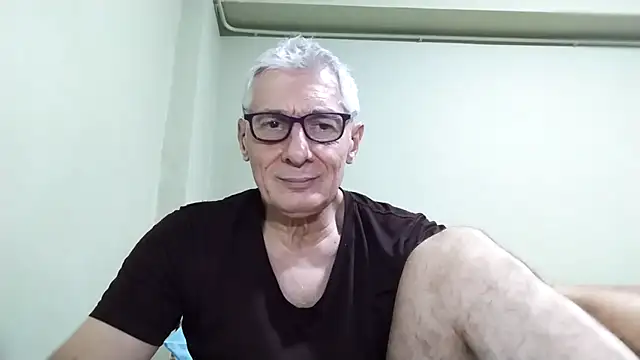 Snapshot of BIGUNCUTHARDCOCK chatting on January 2026 02:10:01 PM BIGUNCUTHARDCOCK online show from January 2026 02:10:01 PM