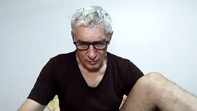 Snapshot of BIGUNCUTHARDCOCK chatting on February 2026 02:38:01 AM BIGUNCUTHARDCOCK online show from February 2026 02:38:01 AM