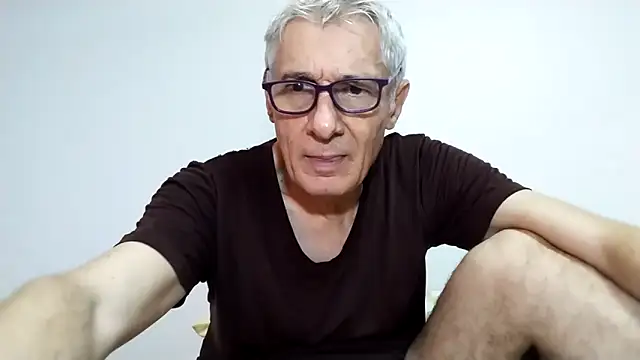 Snapshot of BIGUNCUTHARDCOCK chatting on February 2026 01:56:02 AM BIGUNCUTHARDCOCK online show from February 2026 01:56:02 AM