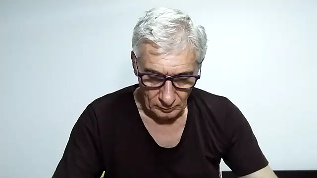 Snapshot of BIGUNCUTHARDCOCK chatting on February 2026 02:37:02 PM BIGUNCUTHARDCOCK online show from February 2026 02:37:02 PM