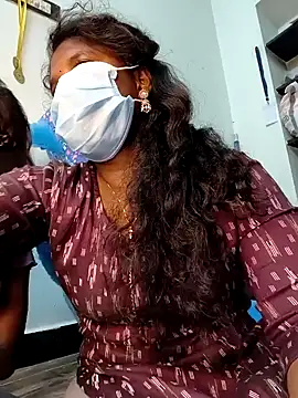 Snapshot of tamilachi4u chatting on February 2025 06:16:01 PM tamilachi4u online show from February 2025 06:16:01 PM