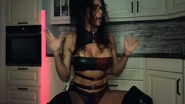 Misses-Cougar online show from February 2025 06:29:01 AM