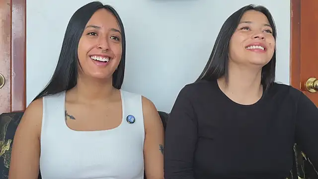 2SummerLove1 online show from November 2025 02:11:01 PM