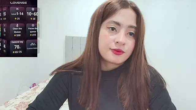 Samyq8 online show from November 2025 11:18:01 PM