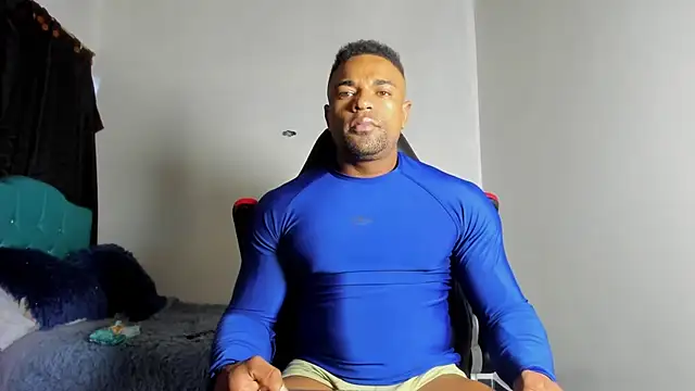 Snapshot of estebanlobo- chatting on November 2025 12:54:02 AM estebanlobo- online show from November 2025 12:54:02 AM