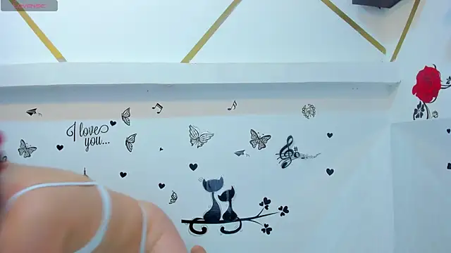 charlotte-11 online show from January 2026 04:00:01 PM