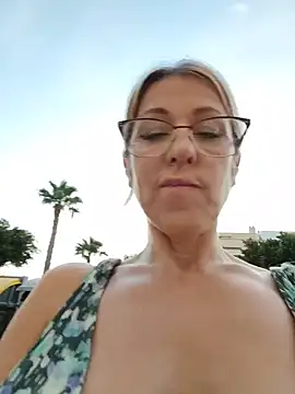 blondyruby online show from June 2026 07:14:01 PM