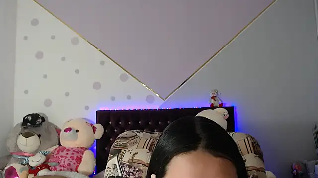 Lorenahot 06 online show from September 2025 05:45:01 PM