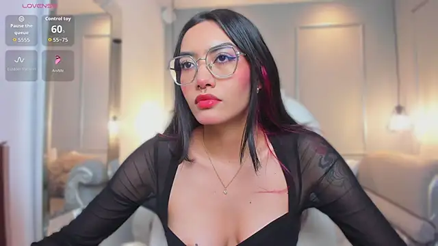 AzuraKindong online show from February 2026 07:20:01 PM