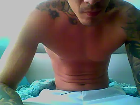 Skater29xx2 online show from December 2024 05:00:01 PM