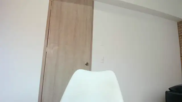 Snapshot of Vera_Fernandez chatting on May 2026 08:59:01 PM Vera Fernandez online show from May 2026 08:59:01 PM