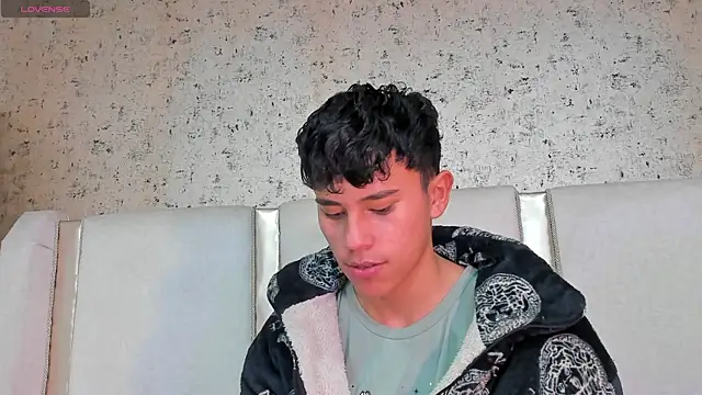 Angel esteban fx online show from March 2025 10:34:02 AM