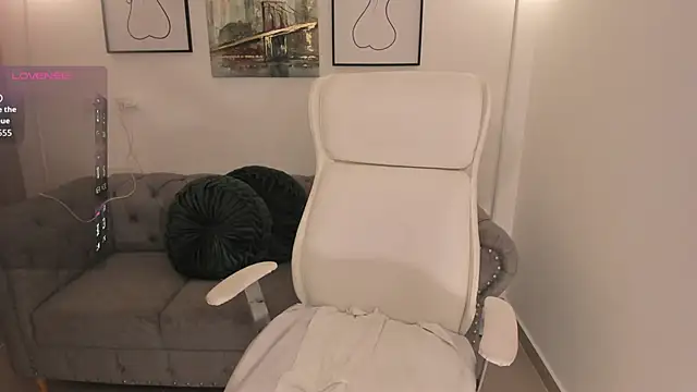 Aida adams online show from December 2025 11:06:02 AM