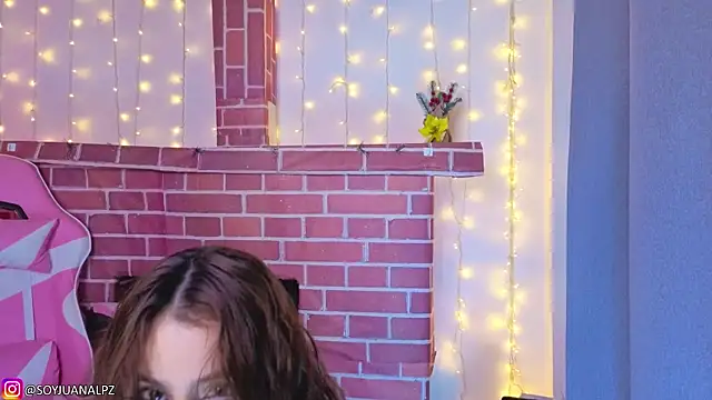 Juanelopez1 online show from January 2026 02:05:01 AM